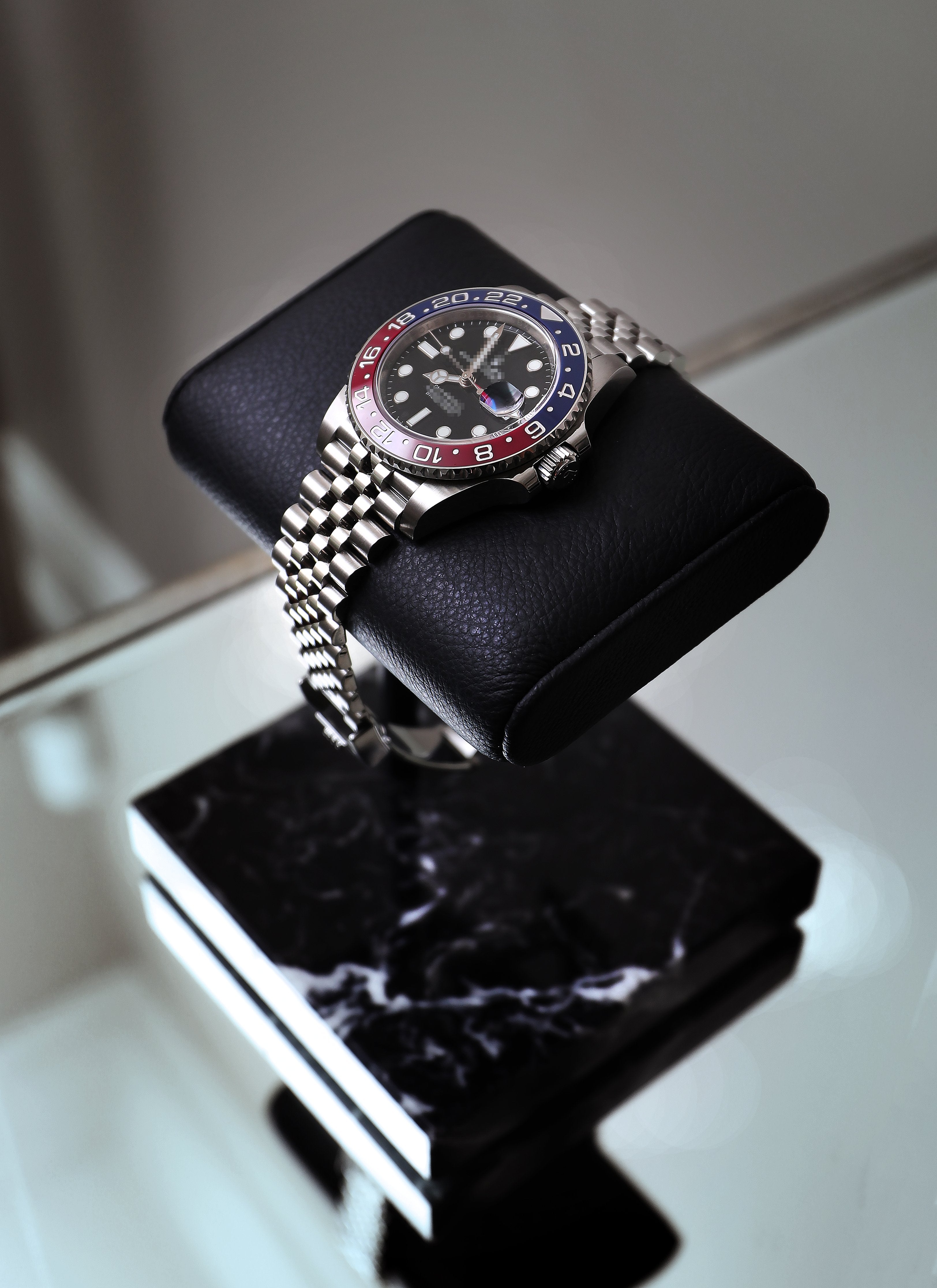 WATCH STAND CLASSIC - SINGLE - BLACK & BLACK