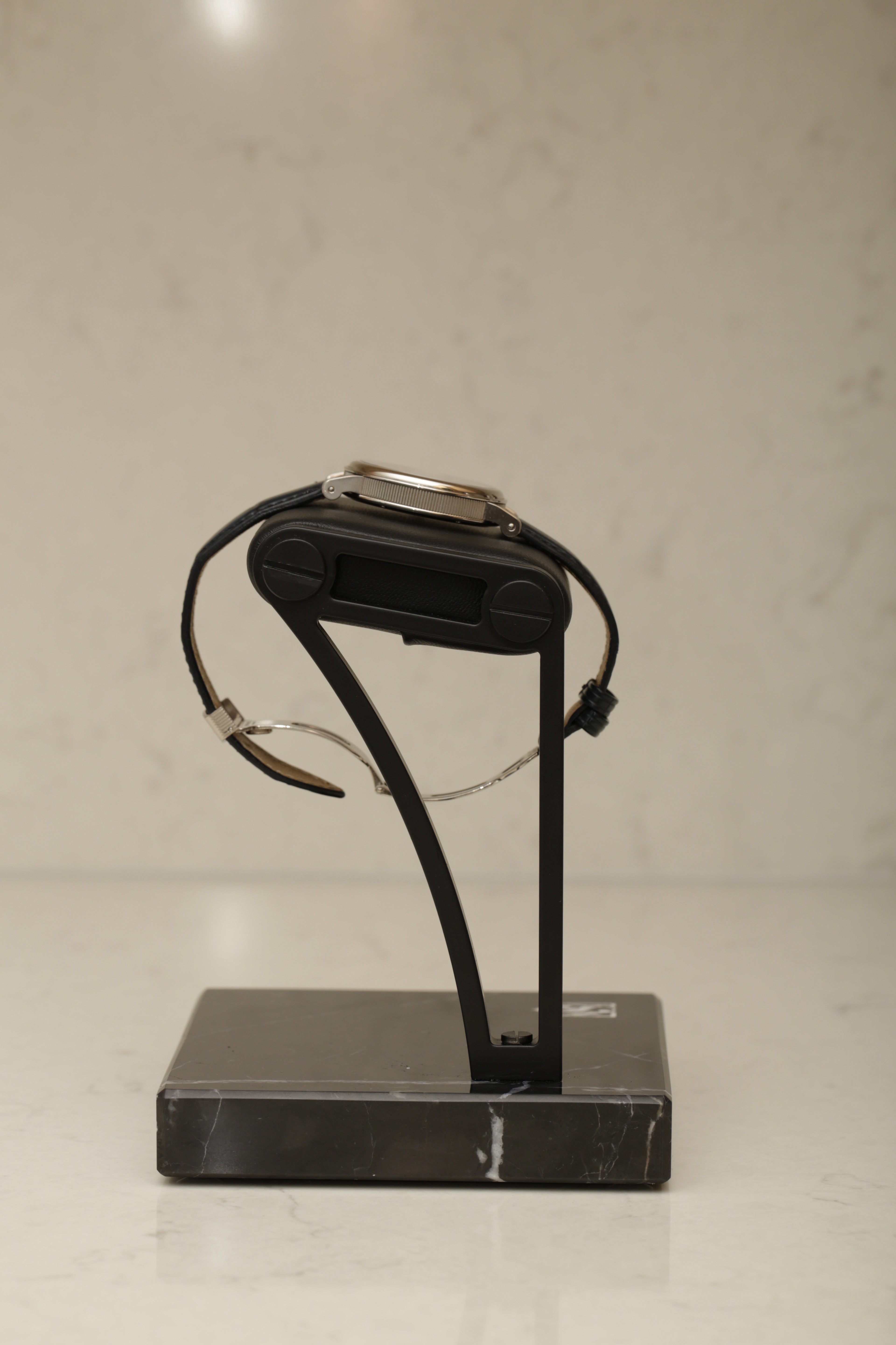 WATCH STAND 2.0 - SINGLE - BLACK & BLACK