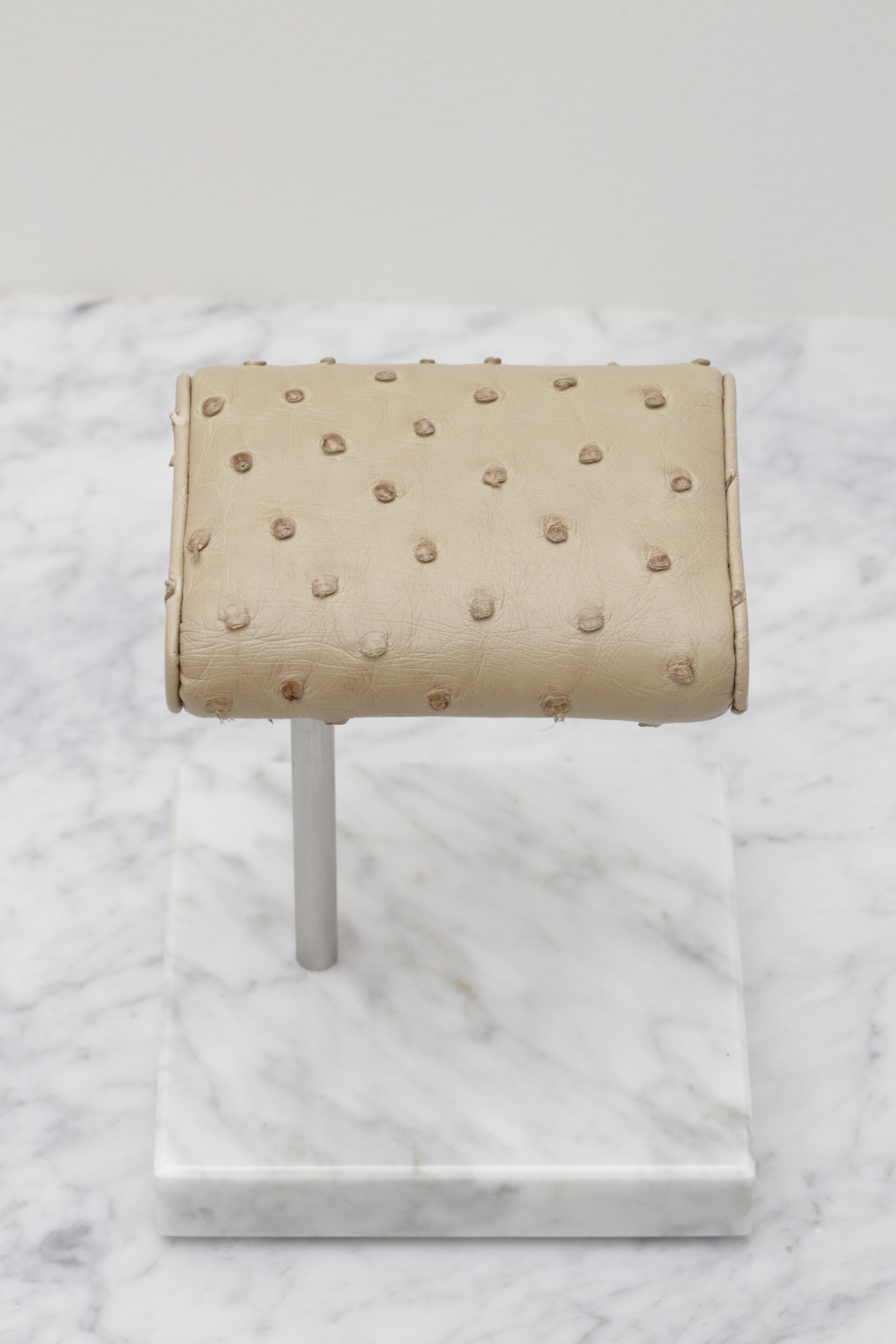 WATCH STAND CLASSIC - SINGLE - BEIGE OSTRICH