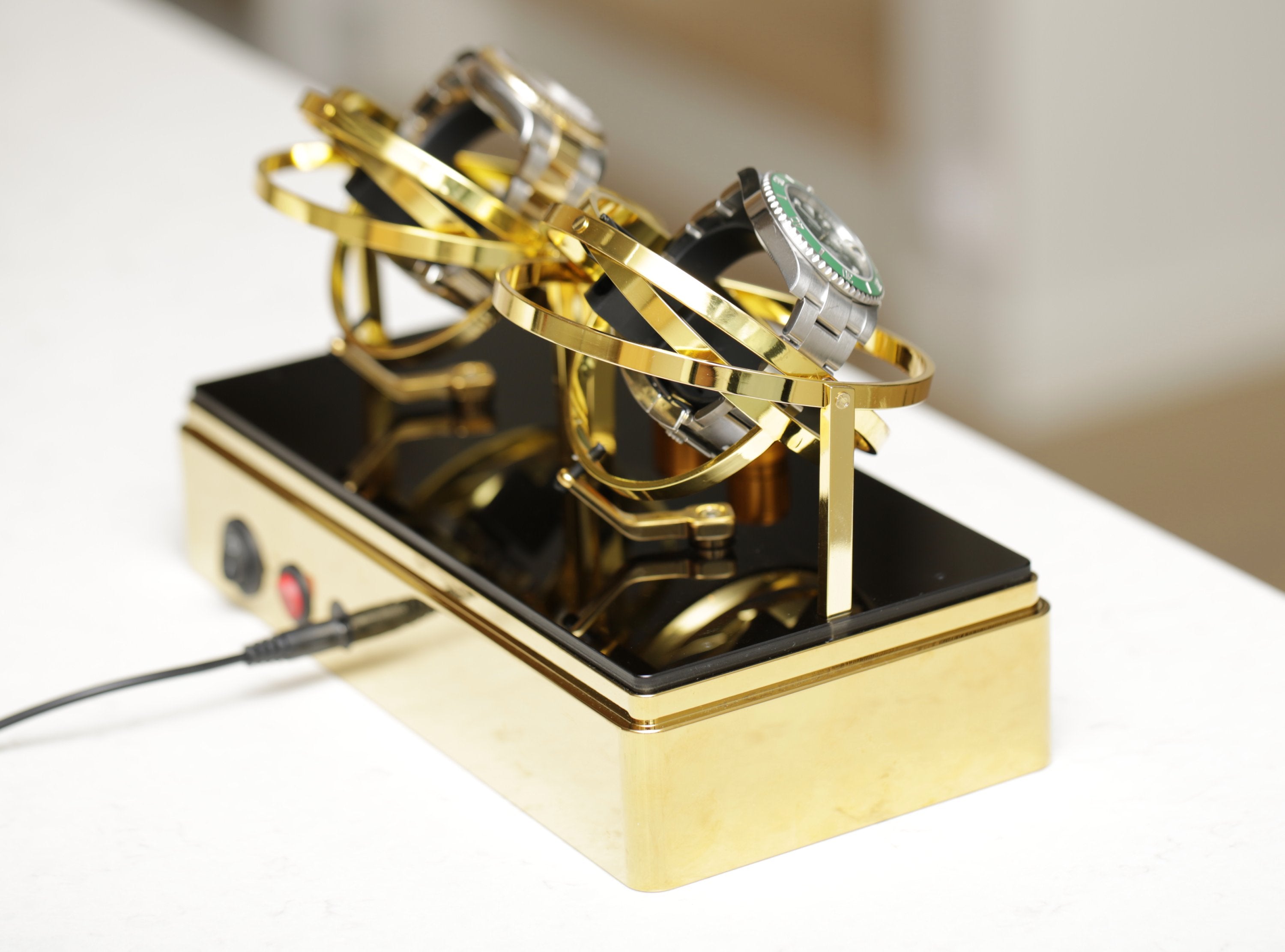 THE WATCH STAND - DOUBLE WINDER - GOLD