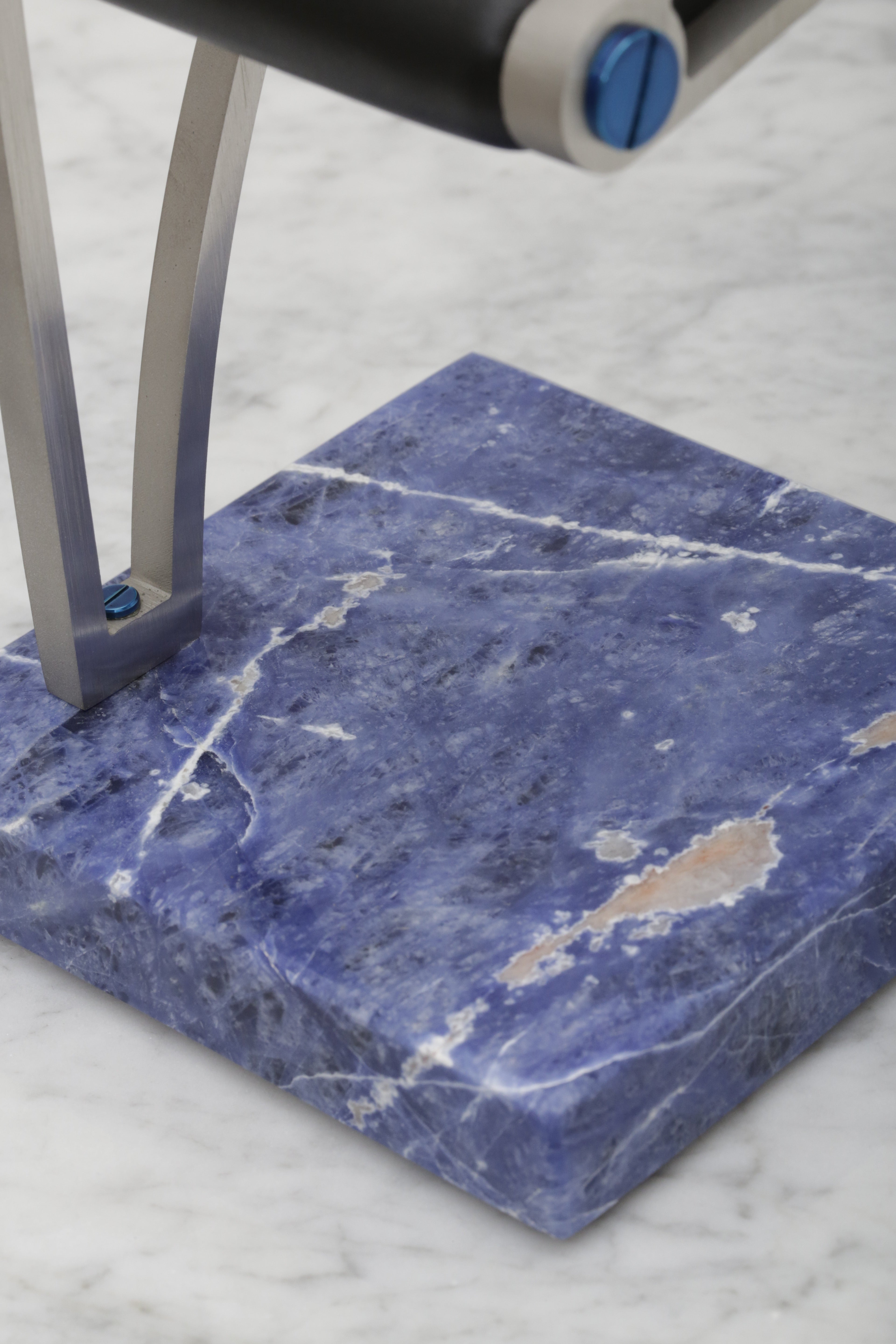 TWS x BUCHERER - WATCH STAND SINGLE 2.0 SODALITE