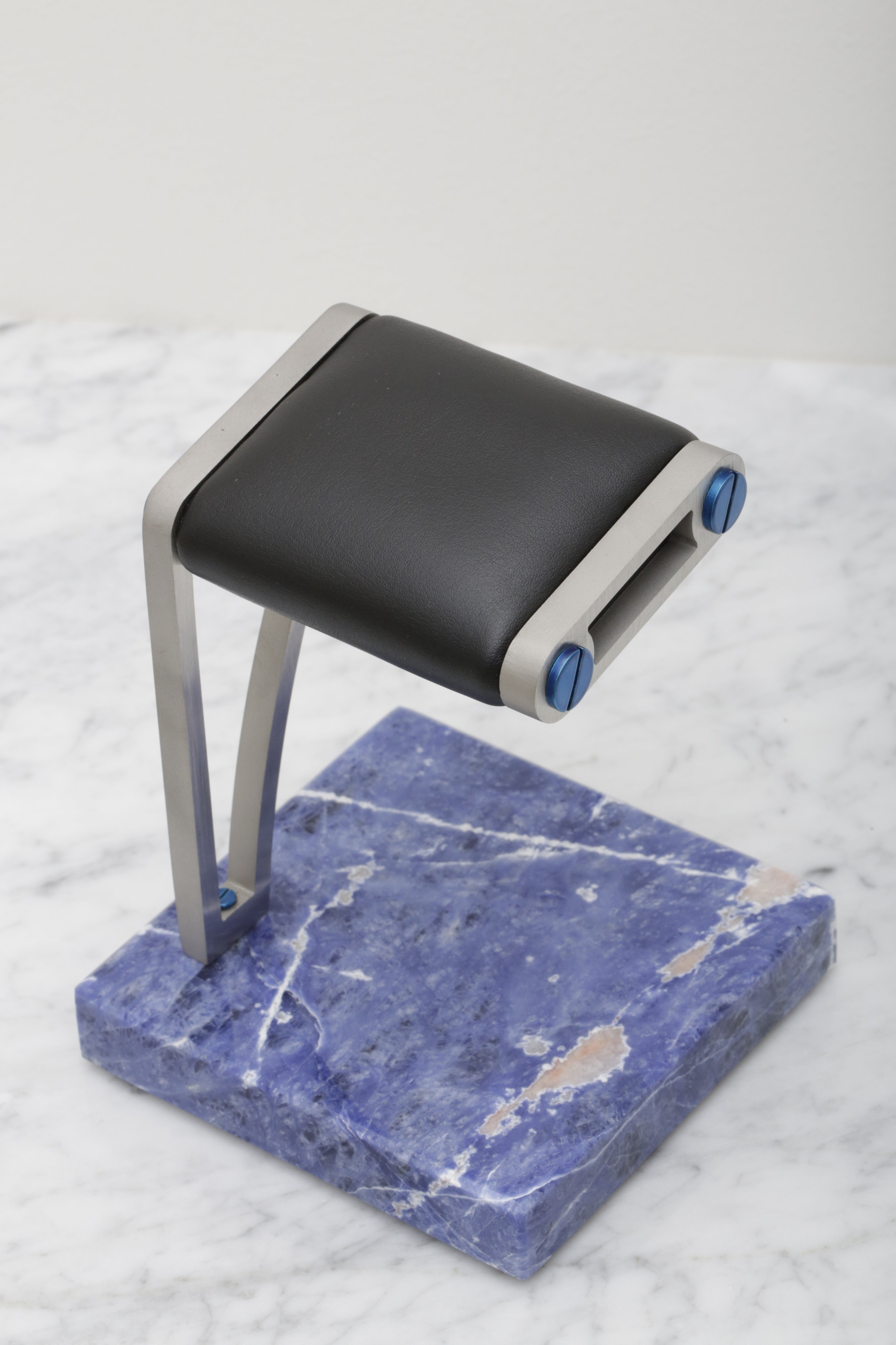 TWS x BUCHERER - WATCH STAND SINGLE 2.0 SODALITE