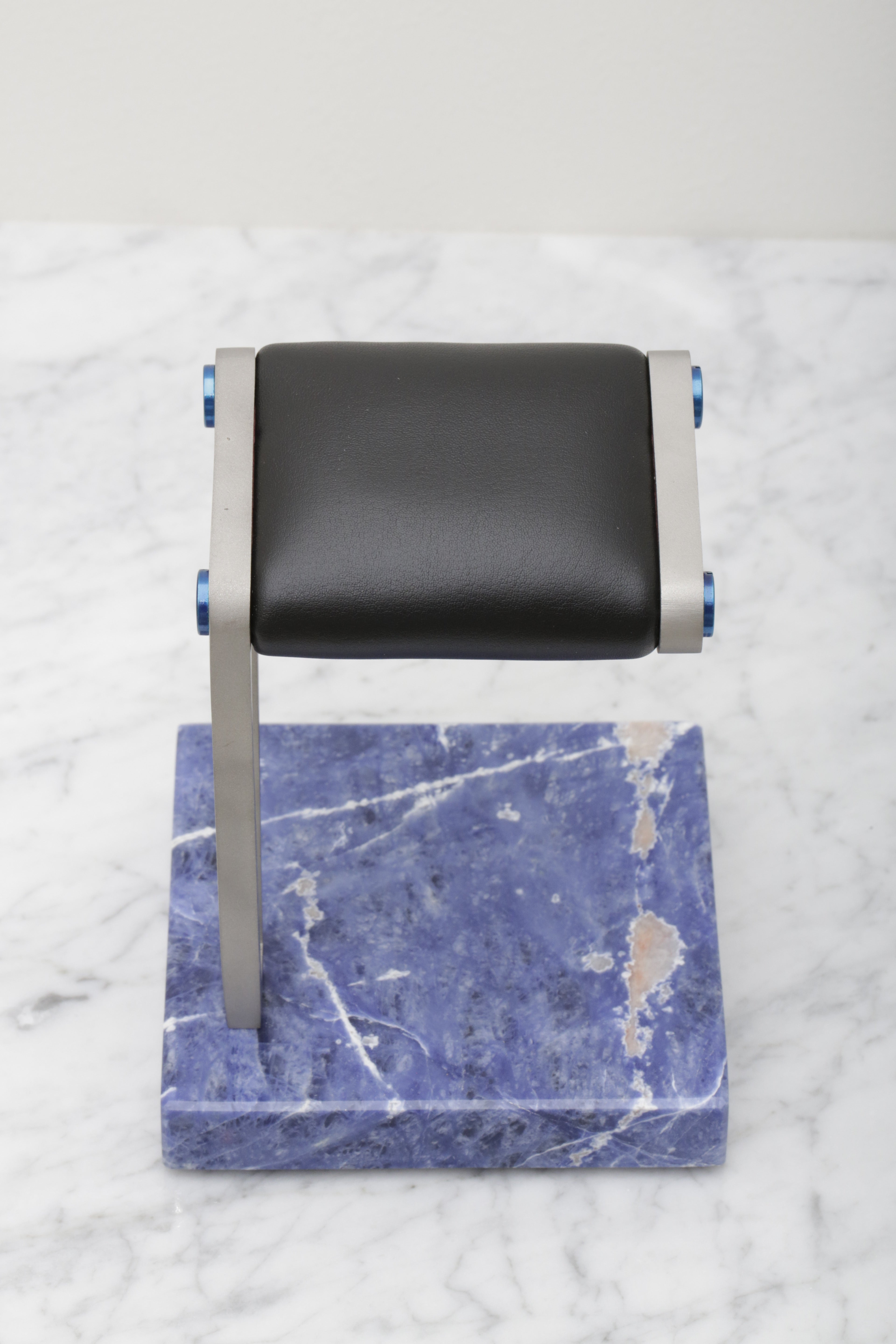 TWS x BUCHERER - WATCH STAND SINGLE 2.0 SODALITE